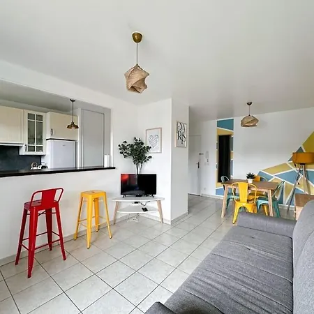 Le Bruxelles 21 - Pour 4 Personnes Disneyland Paris Montevrain